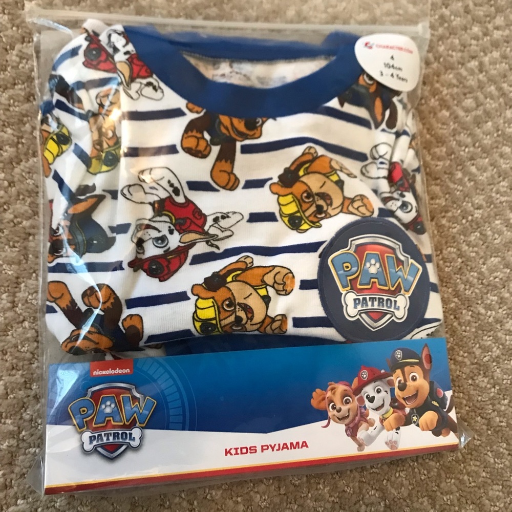 Paw patrol NWT pajama set